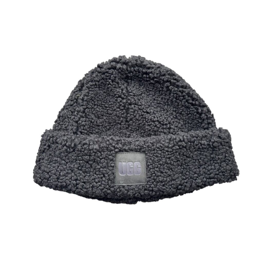 UGG Women's Black‎ Sherapa Cuffed Beanie Hat
